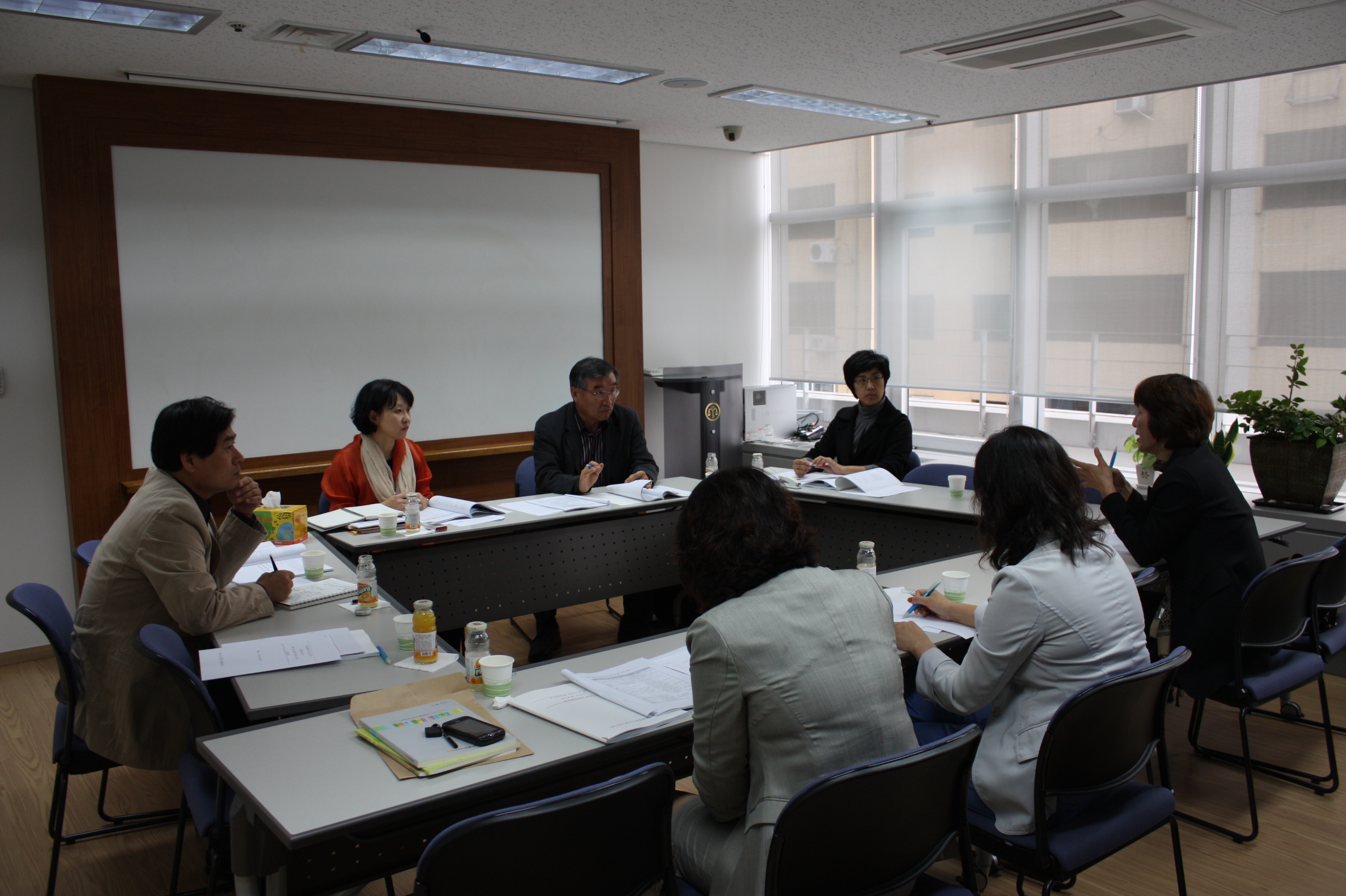 학교에서의 성인지적 폭력예방교육교재연구회의(2010.9.29)IMG_3147.JPG
