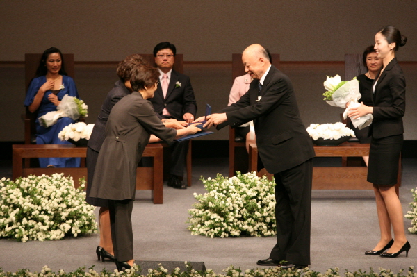 가정법률상담소 호암상 시상(2011.6.1)사회봉사상 한국가정법률상담소 (5)_1.JPG
