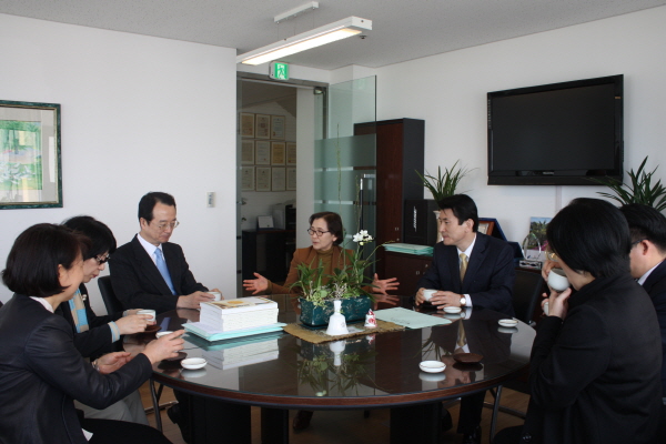 서울가정법원_한국가정법률상담소 방문(2012.04.05)IMG_4688.JPG