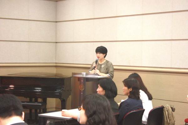 한국가정법률상담소 가정의달 기념 심포지엄 (2013.5.24)한국가정법률상담소 가정의달 기념 심포지엄1 (2013.5.24).JPG