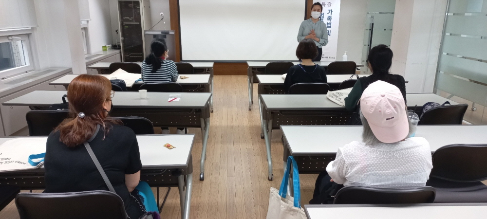 이레상담교육원 교육생 본소에서 법률구조체험교육이레상담교육.JPG